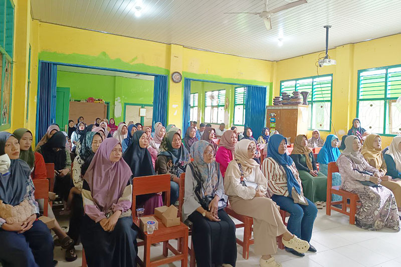 Peksos Go To School di SDN 11 Metro Pusat